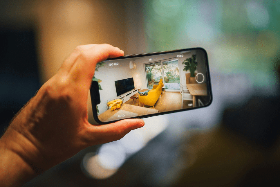 Virtual property tour